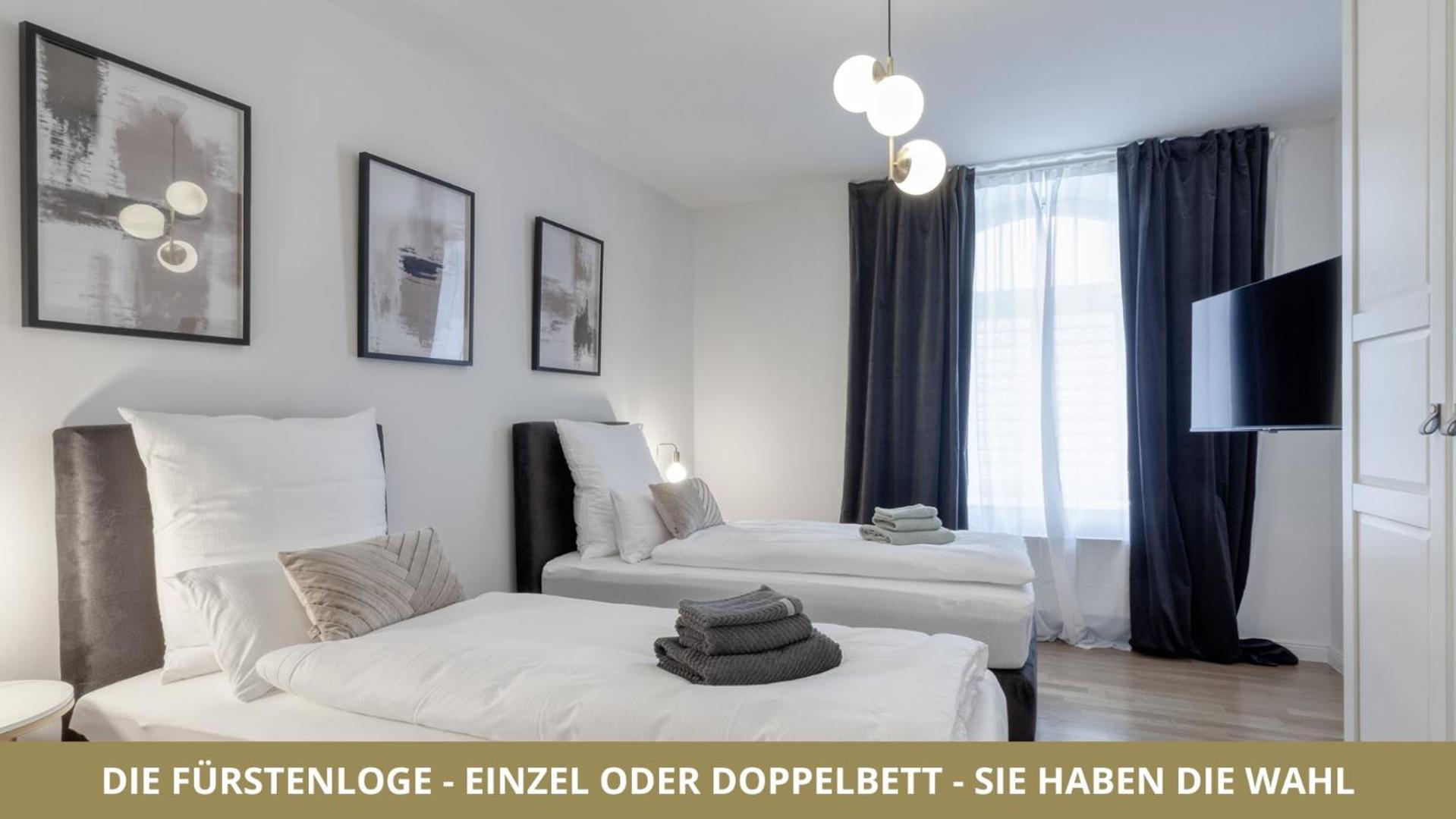 Neu Fewo Fuerstenloge 1-6 Pers Hinter Dem Markgraeflichen Opernhaus - 2 Schlafzimmer Mit Boxspringbetten 4 Einzel Oder 2 Doppelbetten, Balkon Und Einbaukueche, Barrierearm Bayreuth Exterior photo